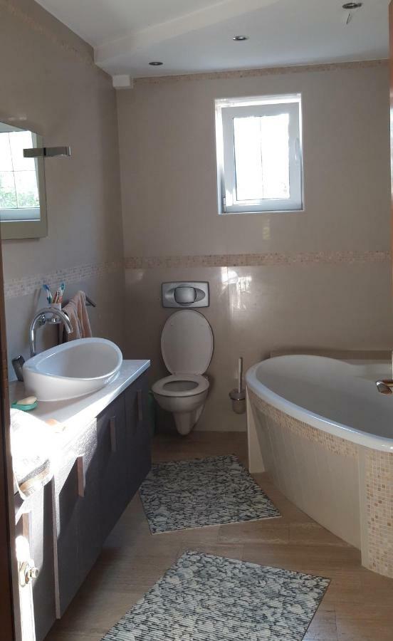 Domacinstvo Bakic Vendégház Ürög Kültér fotó